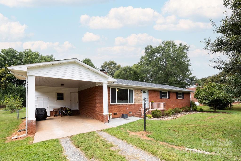 2274 Country Club Road Lincolnton, NC 28092 - Photo 1 of 40 Gallery Image 1