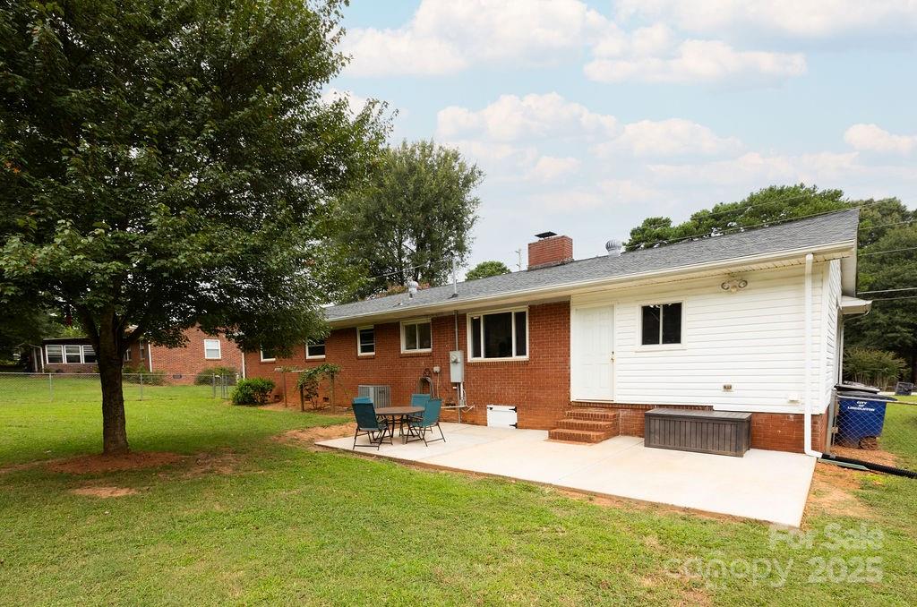 2274 Country Club Road Lincolnton, NC 28092 - Photo 32 of 40 Gallery Image 32