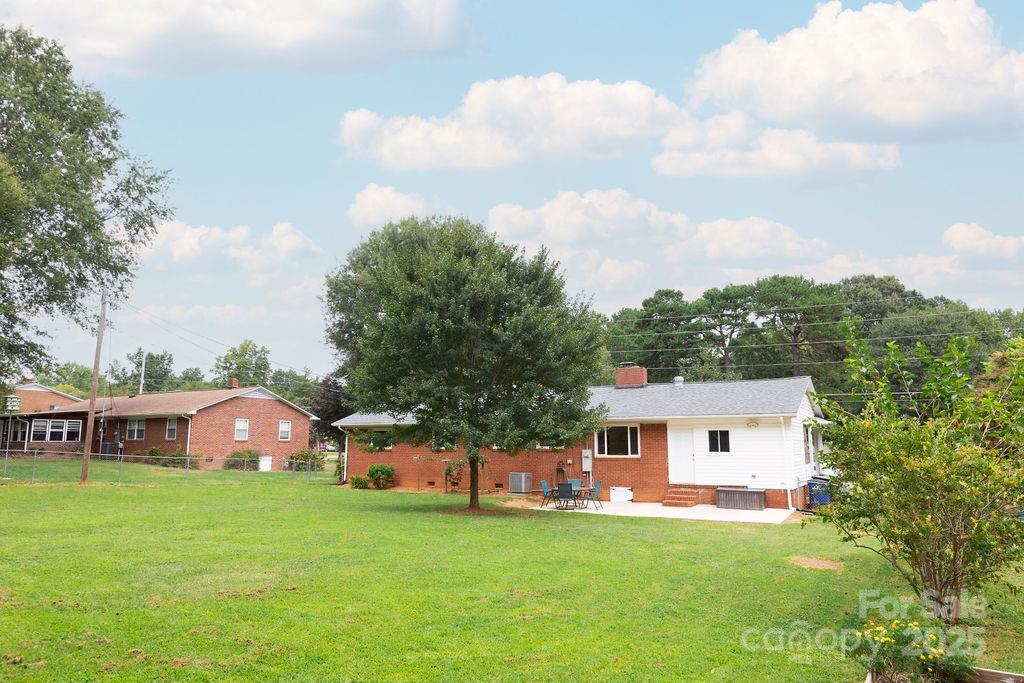 2274 Country Club Road Lincolnton, NC 28092 - Photo 34 of 40 Gallery Image 34