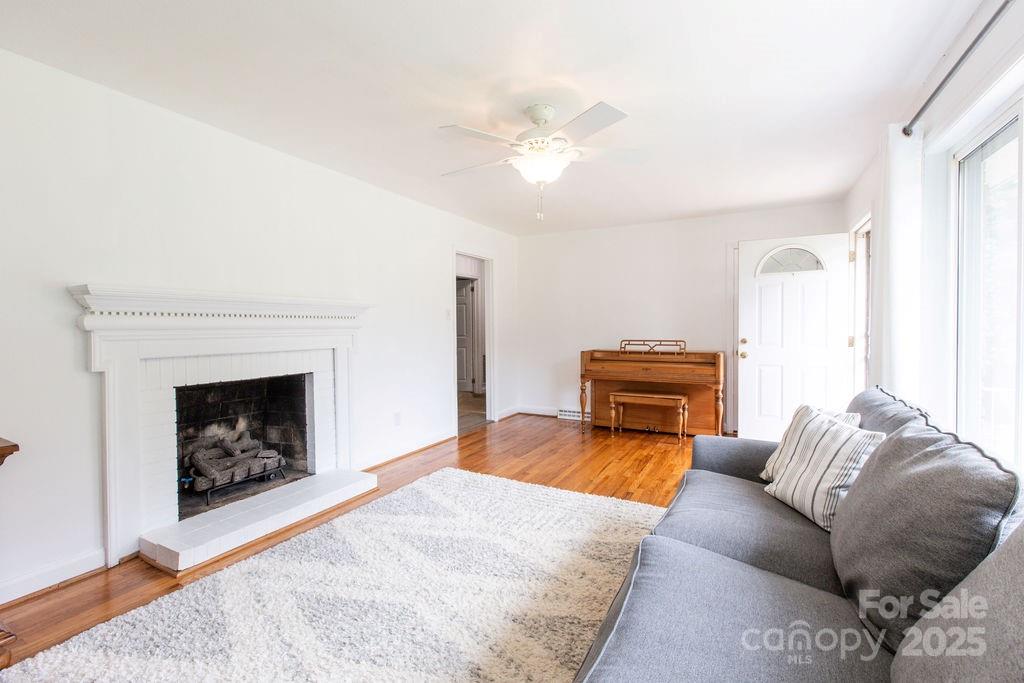 2274 Country Club Road Lincolnton, NC 28092 - Photo 5 of 40 Gallery Image 5