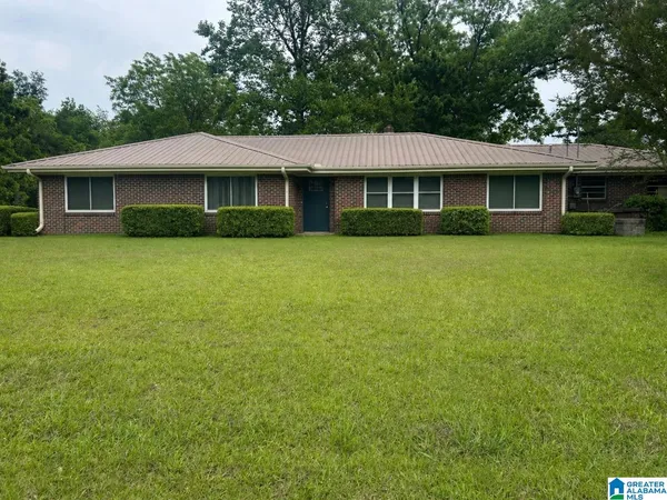 $260,000 | 1625 County Road 49, Clanton, AL 35045