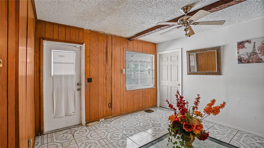 5891 Sir Henry Road Orlando, FL 32808 - Photo 13 of 40