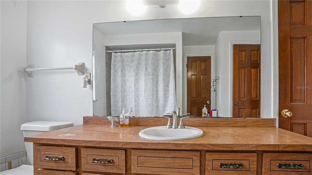 5891 Sir Henry Road Orlando, FL 32808 - Photo 25 of 40