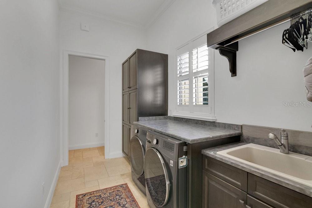 9204 Tibet Pointe Circle Windermere, FL 34786 - Photo 43 of 72