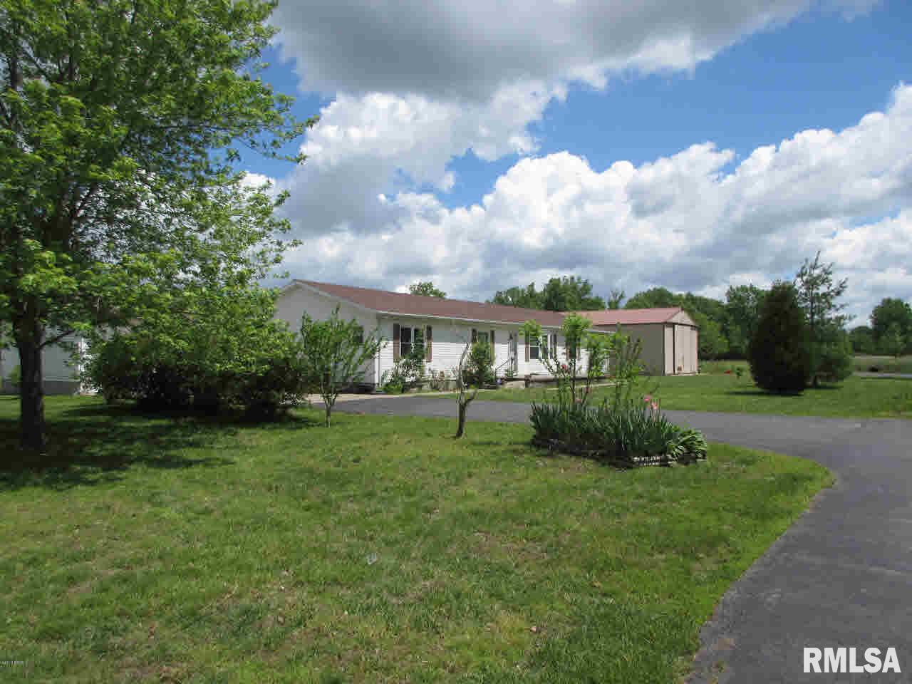 2806 Weaver Road Herrin, IL 62948 - Photo 1 of 17 Gallery Image 1