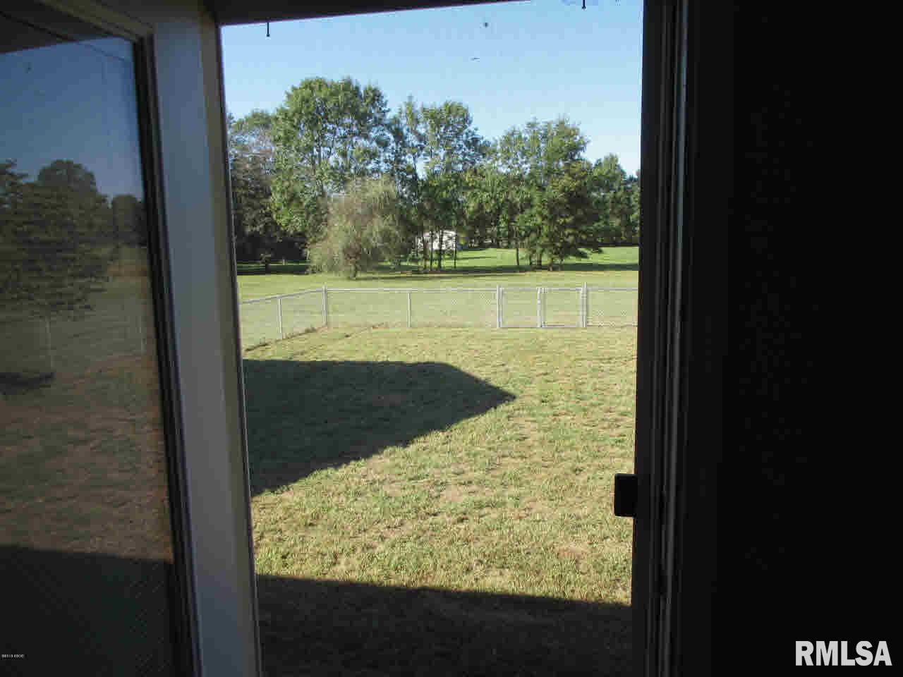 2806 Weaver Road Herrin, IL 62948 - Photo 14 of 17 Gallery Image 14