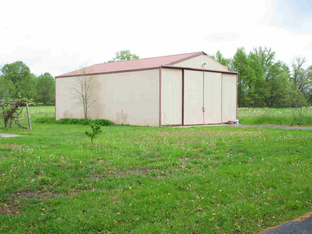 2806 Weaver Road Herrin, IL 62948 - Photo 7 of 17 Gallery Image 7