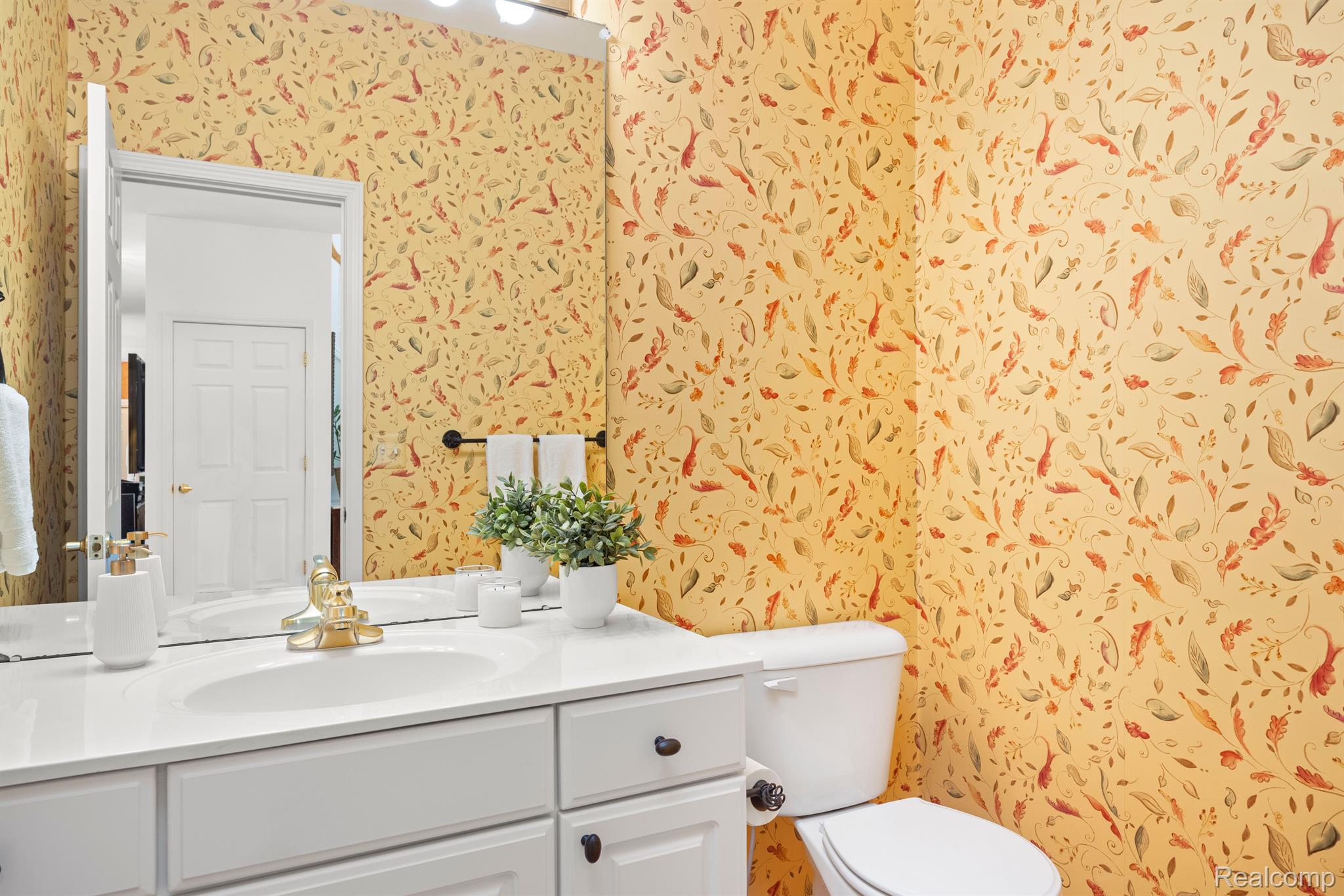 4237 Calumet Drive Rochester, MI 48306 - Photo 19 of 64 Gallery Image 19