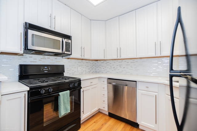 5616 North Kenmore Avenue, Unit 5A Chicago, IL 60660 - Photo 11 of 24