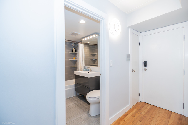 5616 North Kenmore Avenue, Unit 5A Chicago, IL 60660 - Photo 23 of 24