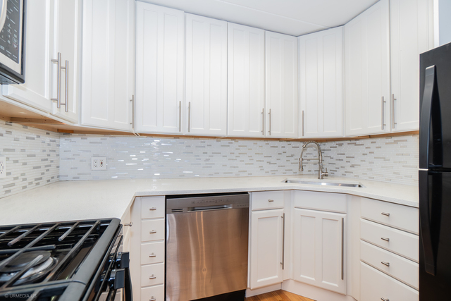 5616 North Kenmore Avenue, Unit 5A Chicago, IL 60660 - Photo 9 of 24