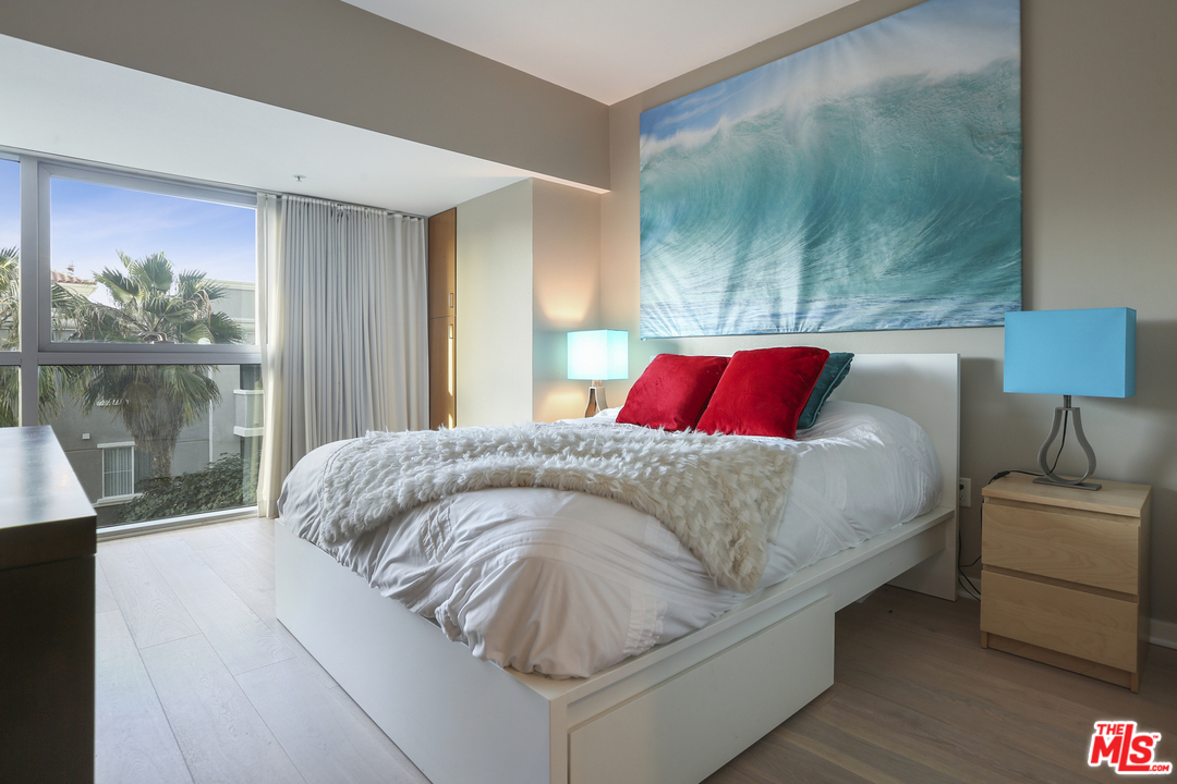 13700 Marina Pointe Drive, Unit 405 Venice, CA 90292 - Photo 27 of 54