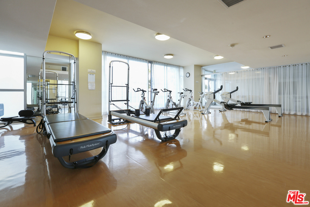 13700 Marina Pointe Drive, Unit 405 Venice, CA 90292 - Photo 41 of 54