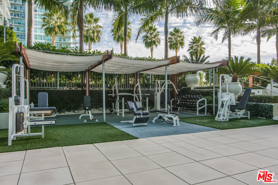 13700 Marina Pointe Drive, Unit 405 Venice, CA 90292 - Photo 43 of 54