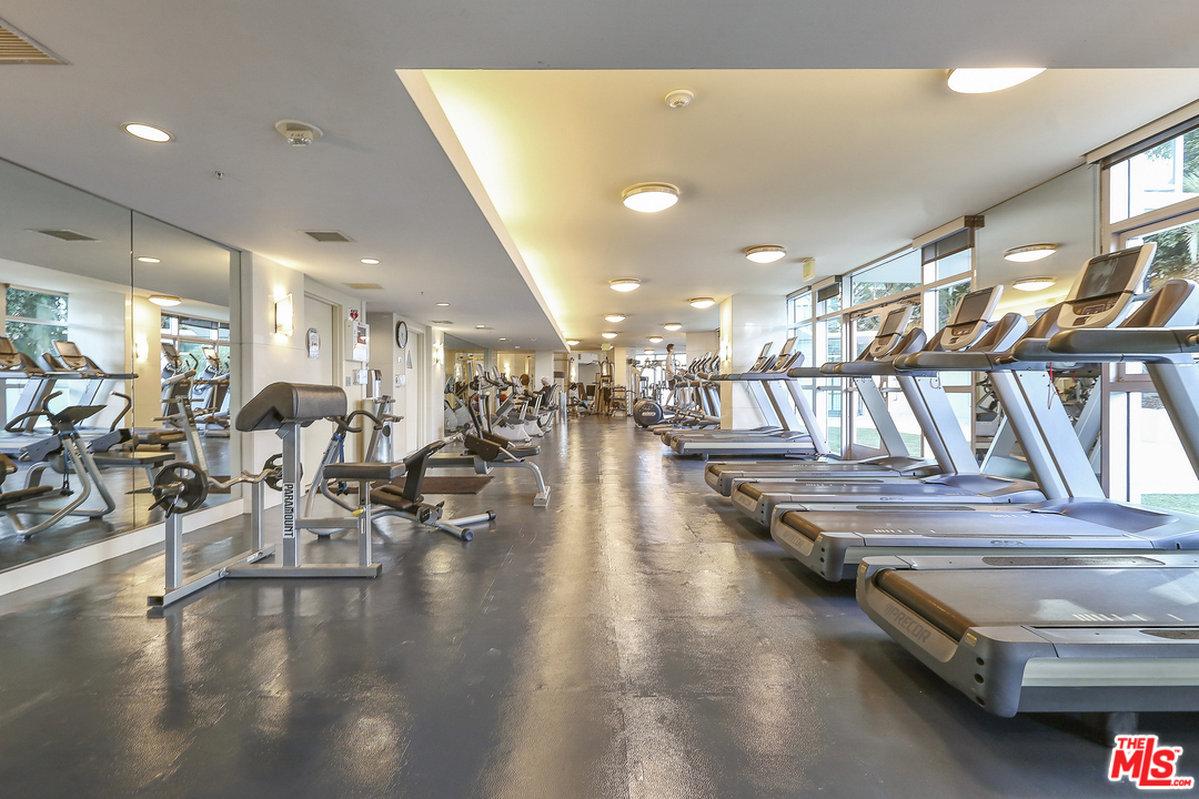 13700 Marina Pointe Drive, Unit 405 Venice, CA 90292 - Photo 44 of 54