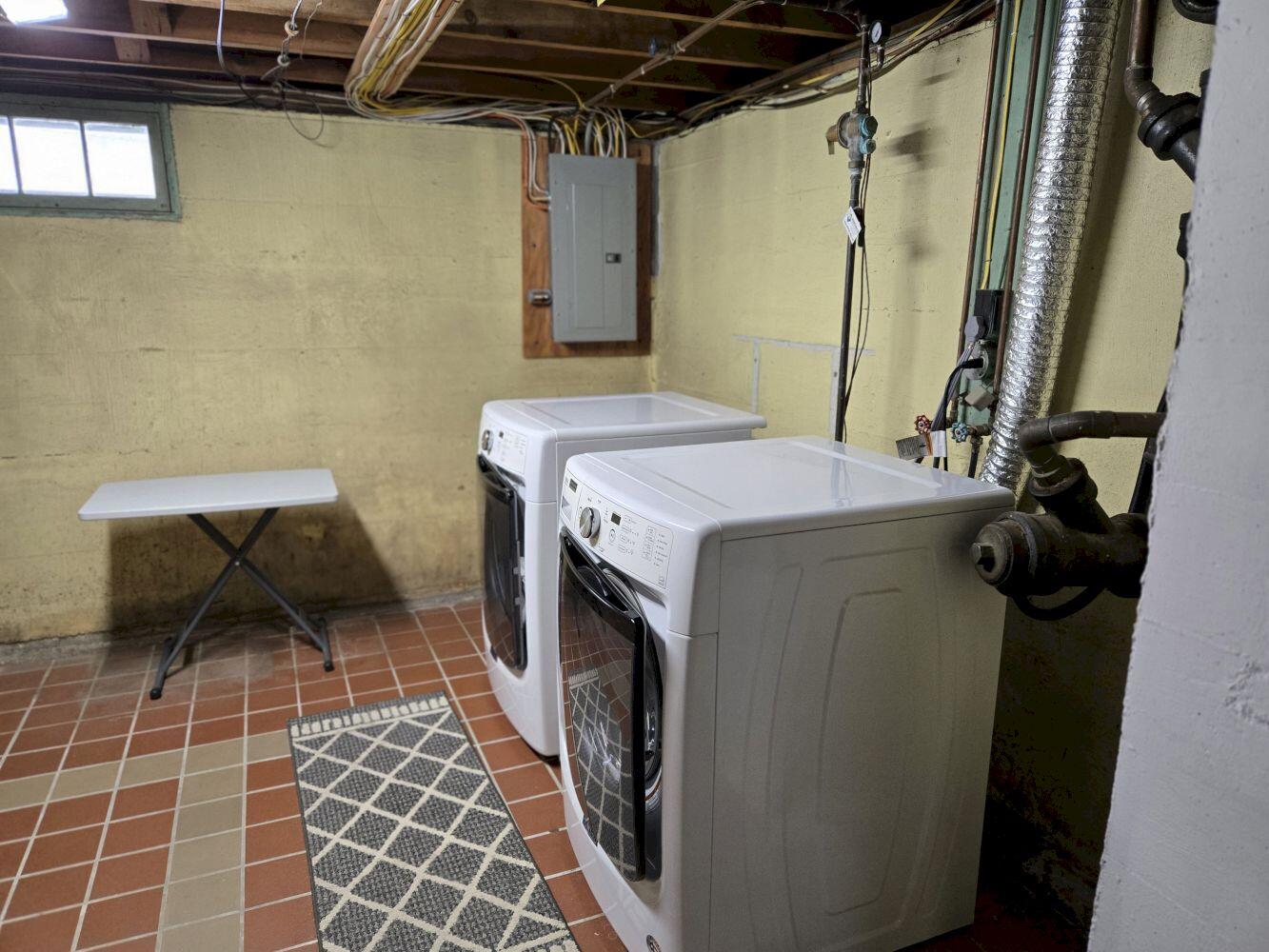 238 Middle Street Farmington, ME 04938 - Photo 20 of 31 20260119_110834_result