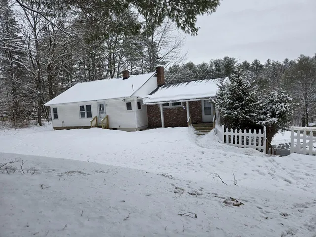 $325,000 | 238 Middle Street, Farmington, ME 04938