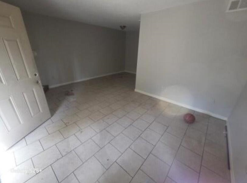 5573 Pleasant View Road, Unit 35 Memphis, TN 38134 - Photo 4 of 6 a view of an empty room