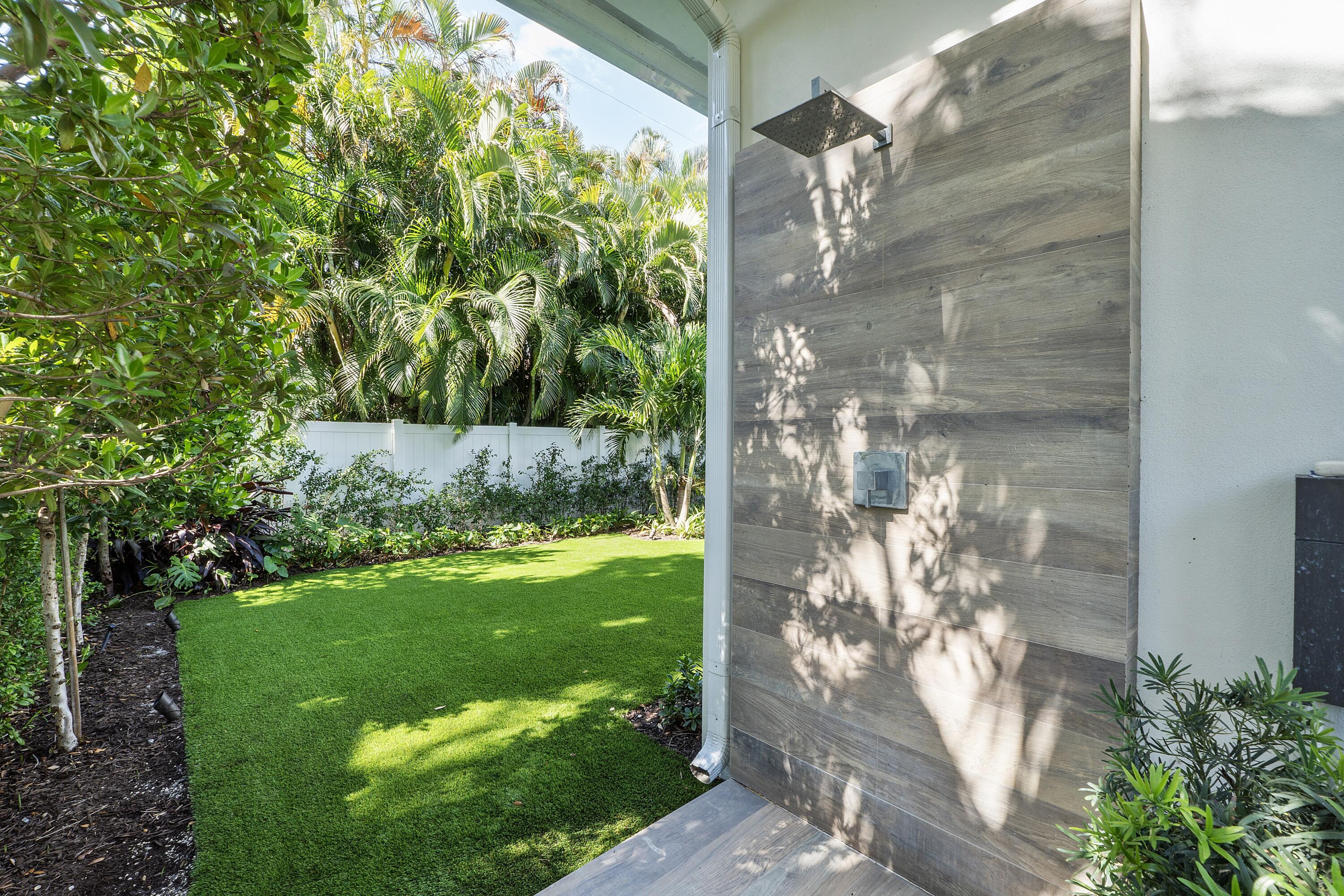 474 Northeast 3rd Street Boca Raton, FL 33432 - Photo 32 of 51 474_NE_3rd_St_091