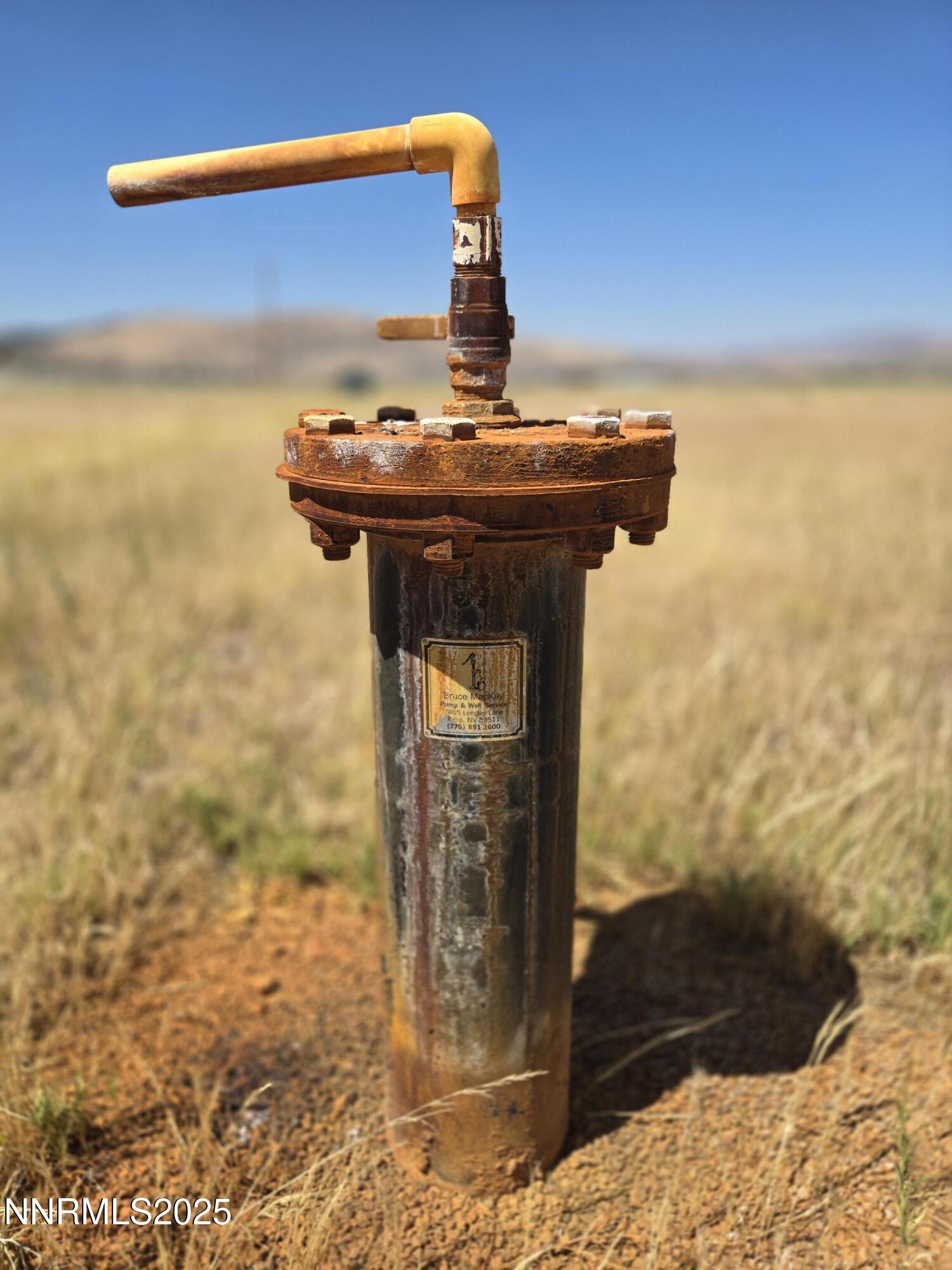 40 Cowhide Circle Reno, NV 89508 - Photo 18 of 19 a view of a bathroom