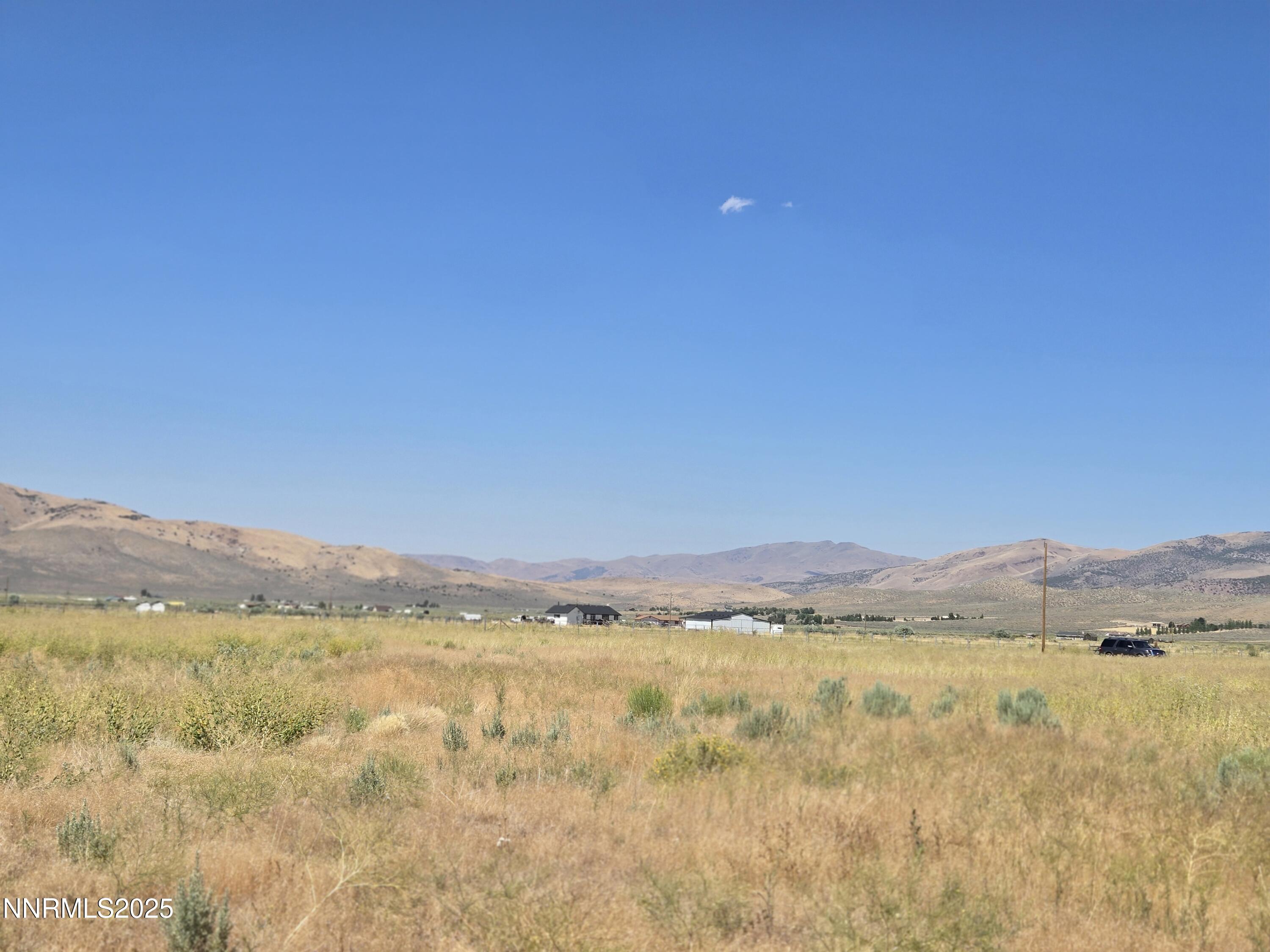 40 Cowhide Circle Reno, NV 89508 - Photo 10 of 19 a view of an ocean and a mountain