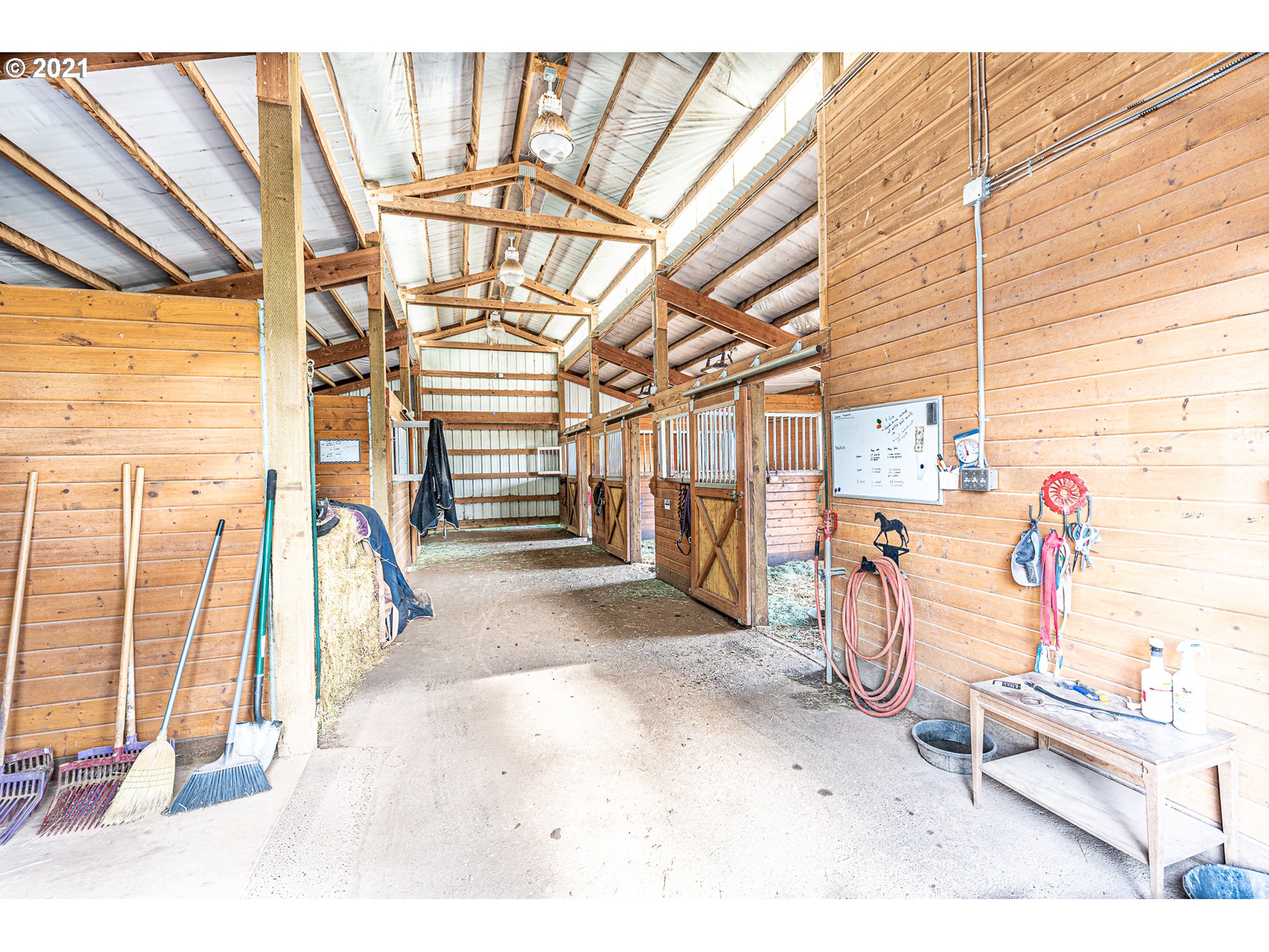 16675 Southwest Parrett Mountain Road Sherwood, OR 97140 - Photo 26 of 31 a view of a room with gym equipment