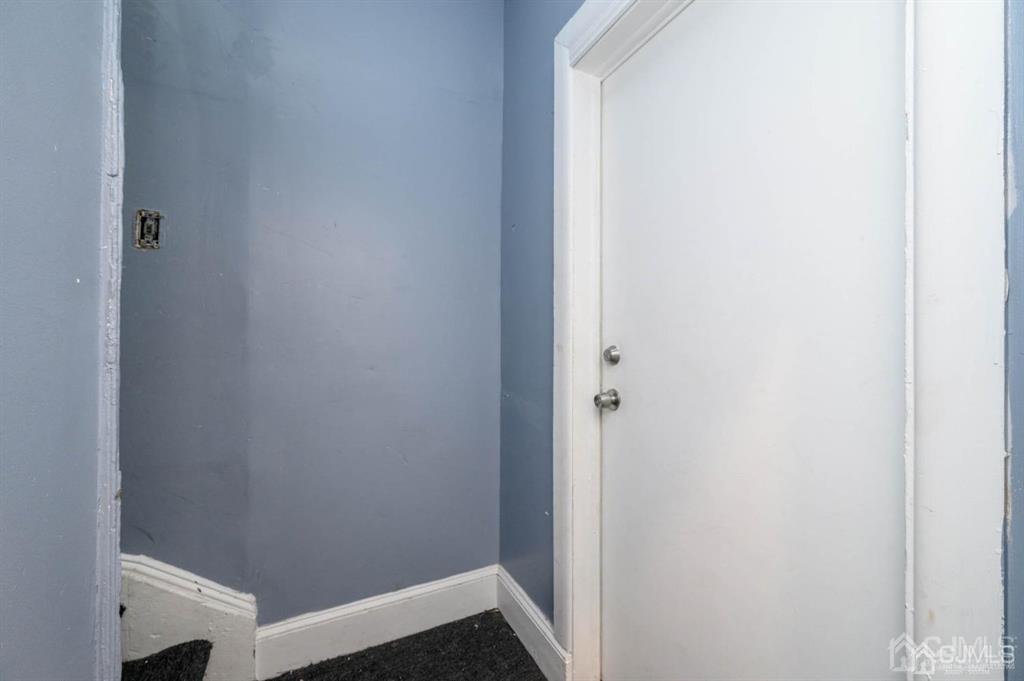 8 Ricord Street Newark, NJ 07106 - Photo 25 of 39