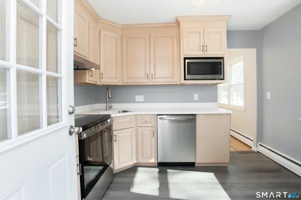 $3,400 | 26 East Maxwell Drive, West Hartford, CT 06107