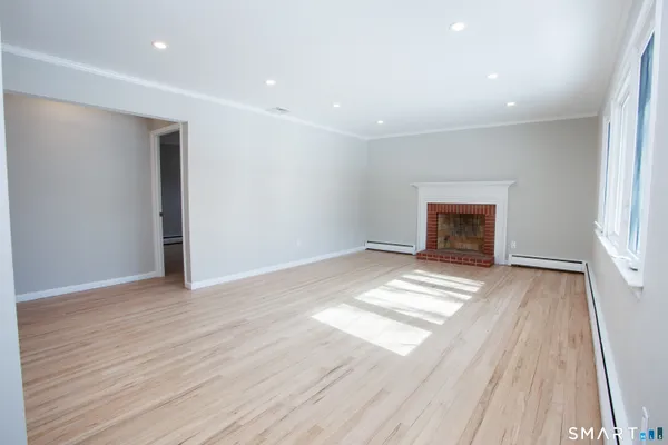 $3,400 | 26 East Maxwell Drive, West Hartford, CT 06107