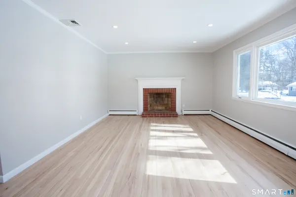 $3,400 | 26 East Maxwell Drive, West Hartford, CT 06107