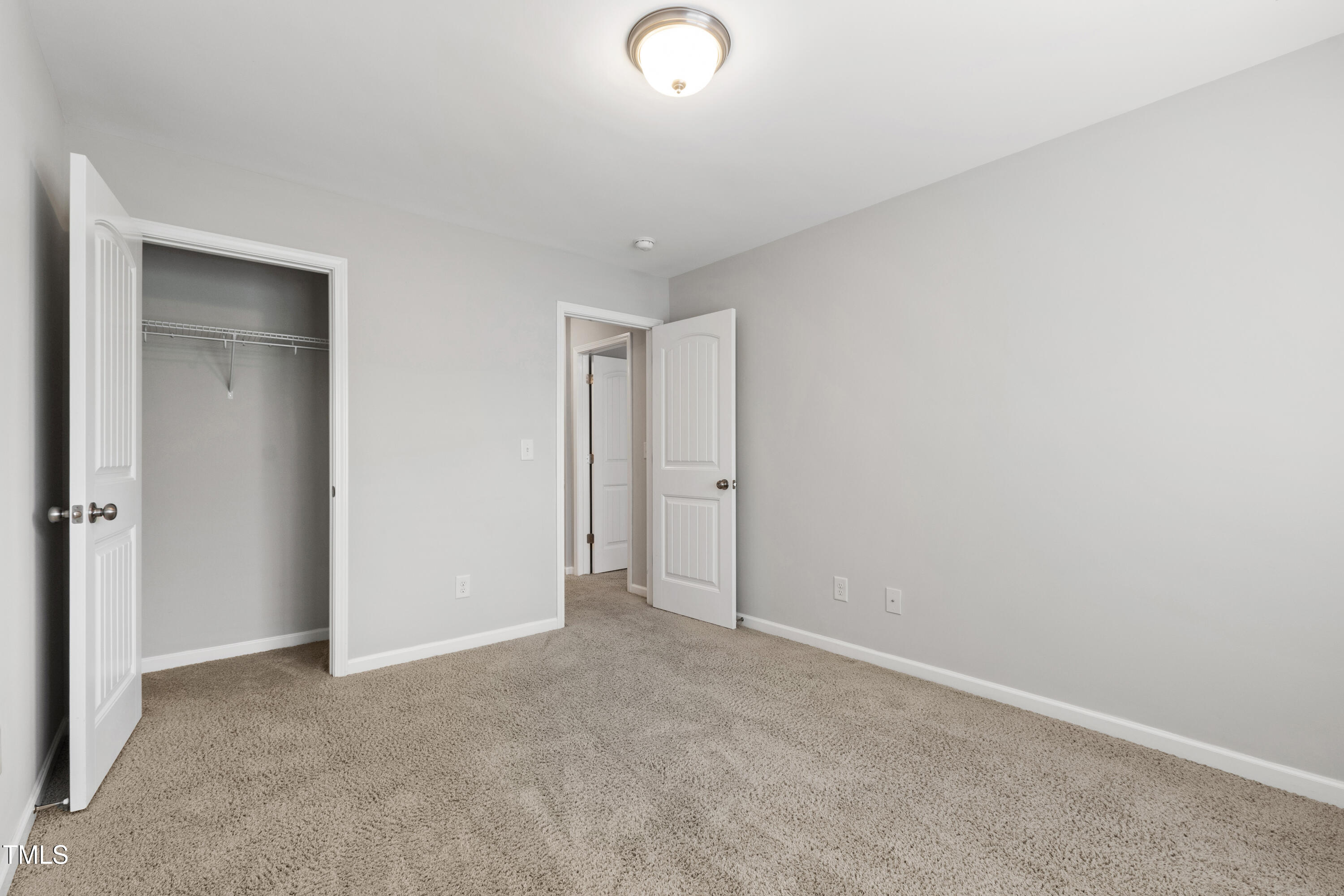 1231 Silver Beach Way Raleigh, NC 27606 - Photo 23 of 31 Silver (42)