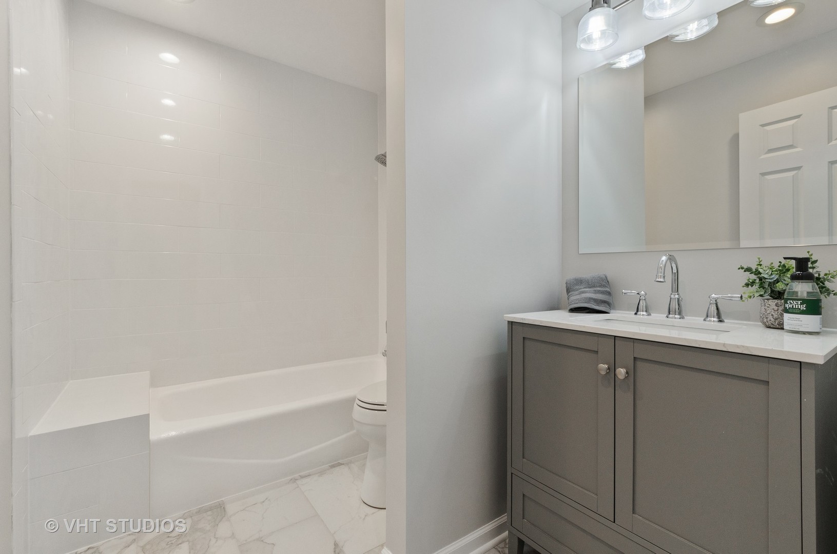 1150 Tower Road Winnetka, IL 60093 - Photo 18 of 33