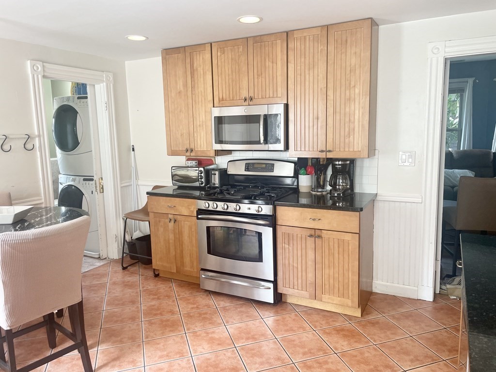 30 Tuttle Street, Unit 2 Boston, MA 02125 - Photo 12 of 26 Gallery Image 12