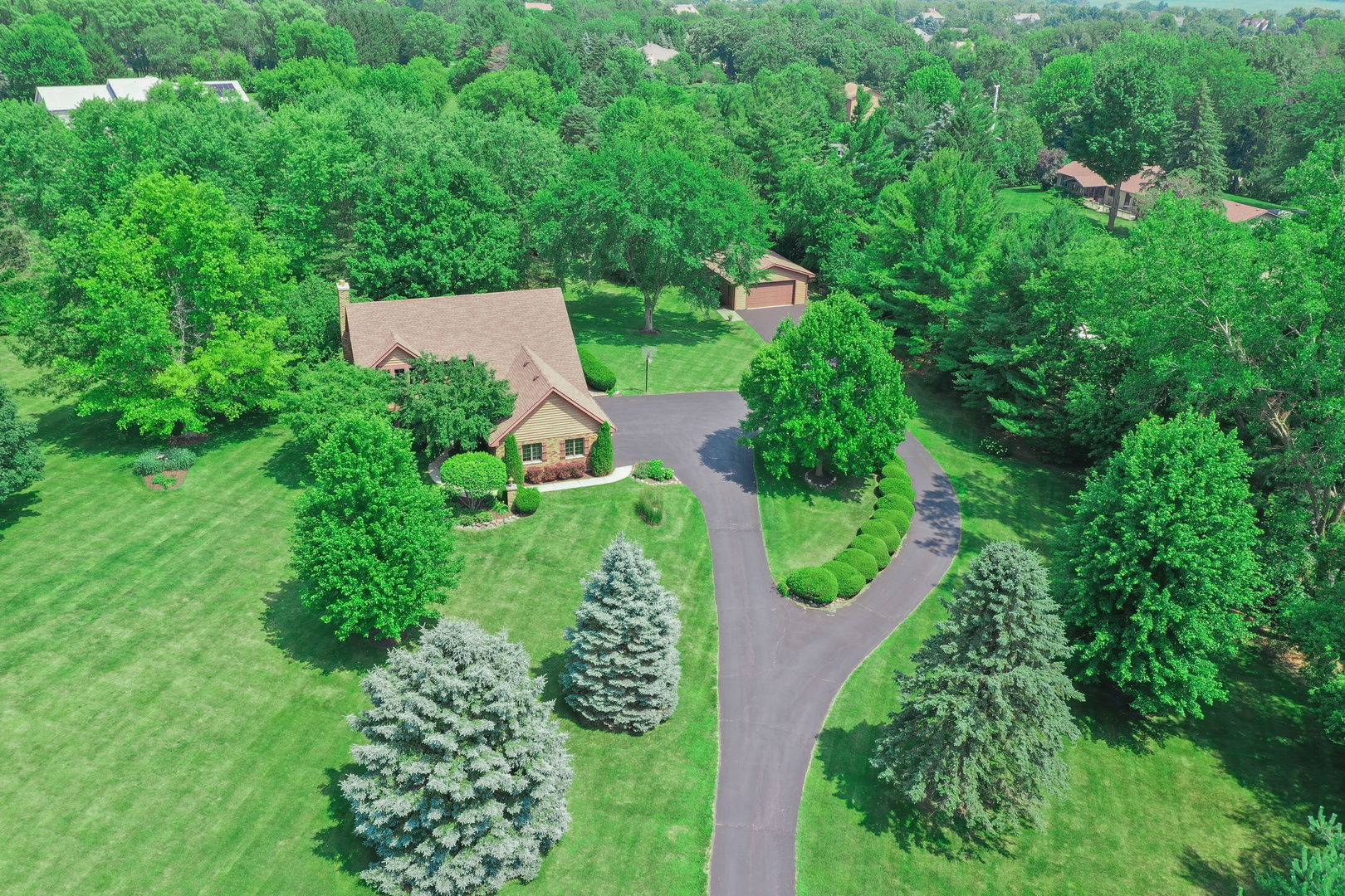 1815 Vineyard Lane Spring Grove, IL 60081 - Photo 1 of 42 Gallery Image 1