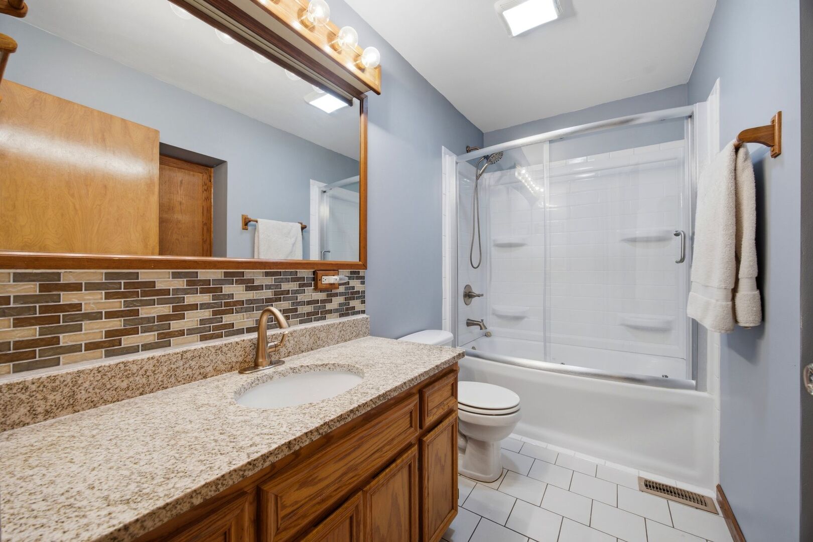2713 Ravinia Lane Woodridge, IL 60517 - Photo 16 of 40
