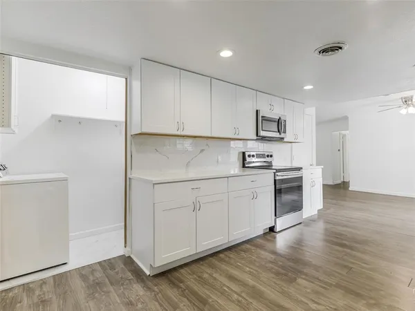 $2,500 | 2976 Cameo Lane, Farmers Branch, TX 75234