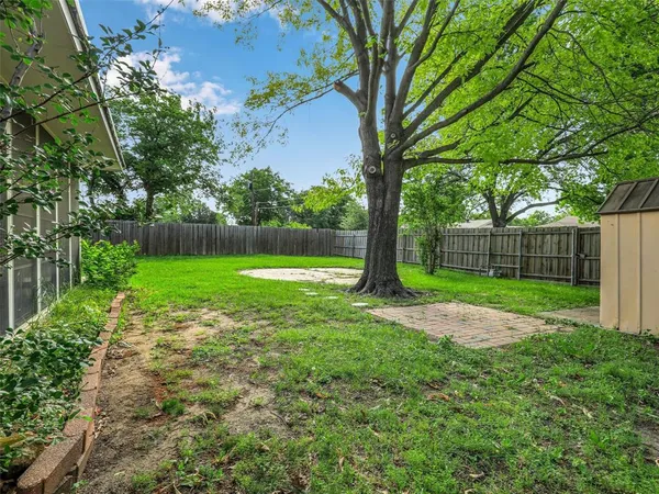 $2,500 | 2976 Cameo Lane, Farmers Branch, TX 75234