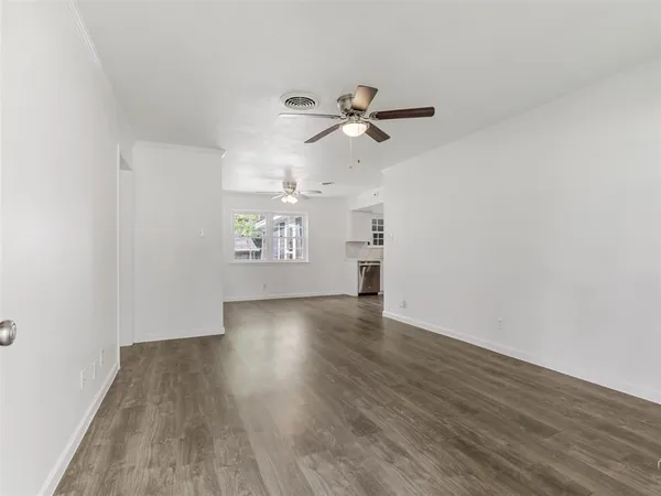 $2,500 | 2976 Cameo Lane, Farmers Branch, TX 75234