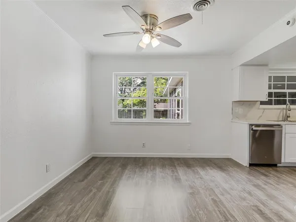 $2,500 | 2976 Cameo Lane, Farmers Branch, TX 75234