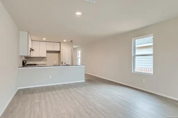 $1,595 | 8526 Buntings Place, San Antonio, TX 78245