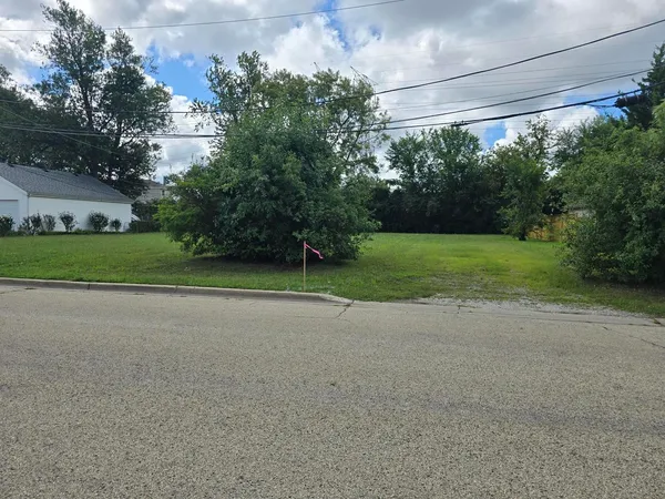 $398,000 | 7207 Church Street, Morton Grove, IL 60053