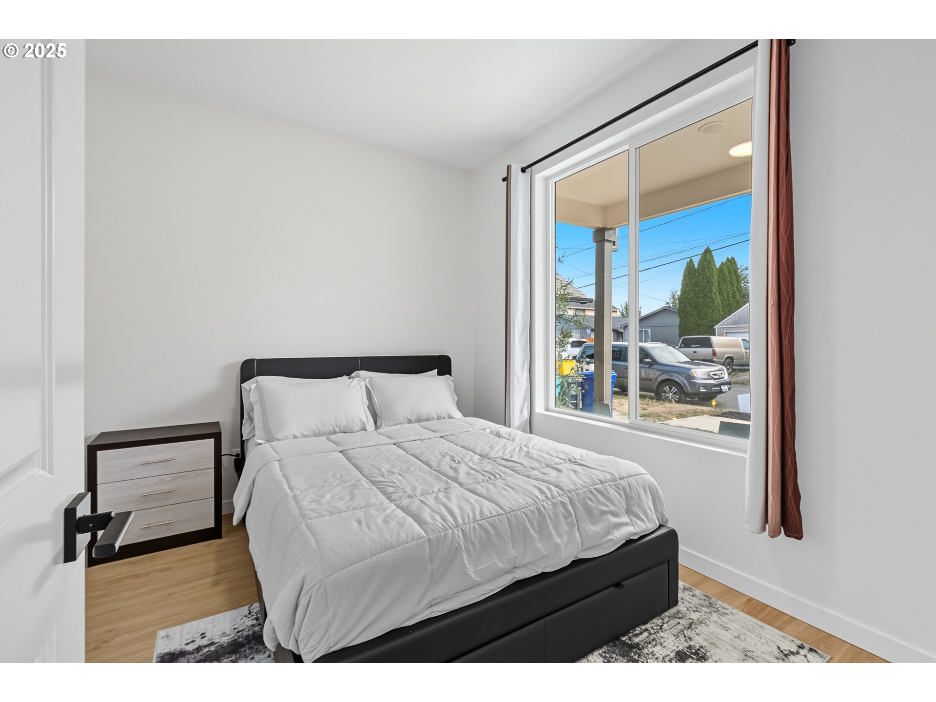 817 Northeast 94th Avenue Portland, OR 97220 - Photo 15 of 39