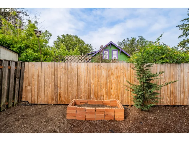 $475,000 | 817 Northeast 94th Avenue, Portland, OR 97220