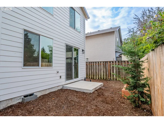 $475,000 | 817 Northeast 94th Avenue, Portland, OR 97220