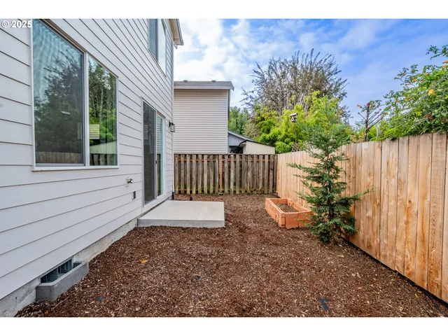 $475,000 | 817 Northeast 94th Avenue, Portland, OR 97220