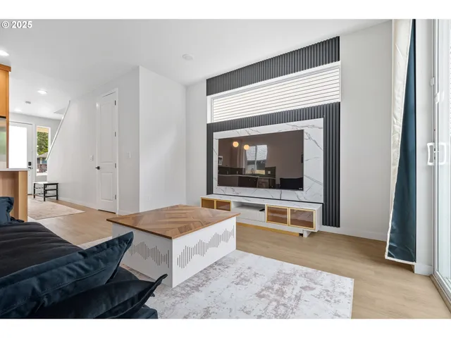 $475,000 | 817 Northeast 94th Avenue, Portland, OR 97220