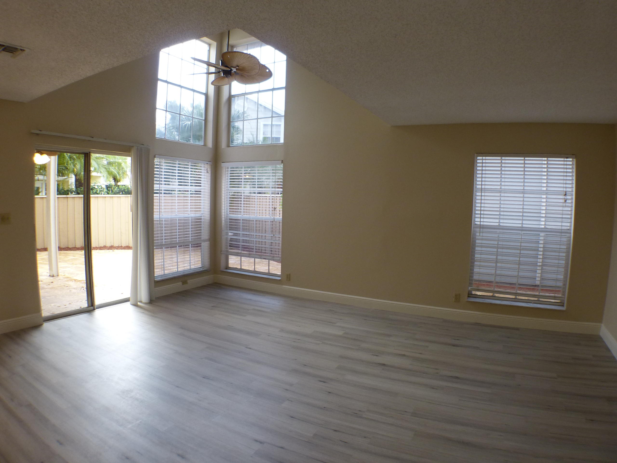 5040 Pointe Emerald Lane Boca Raton, FL 33486 - Photo 10 of 42 P1100020
