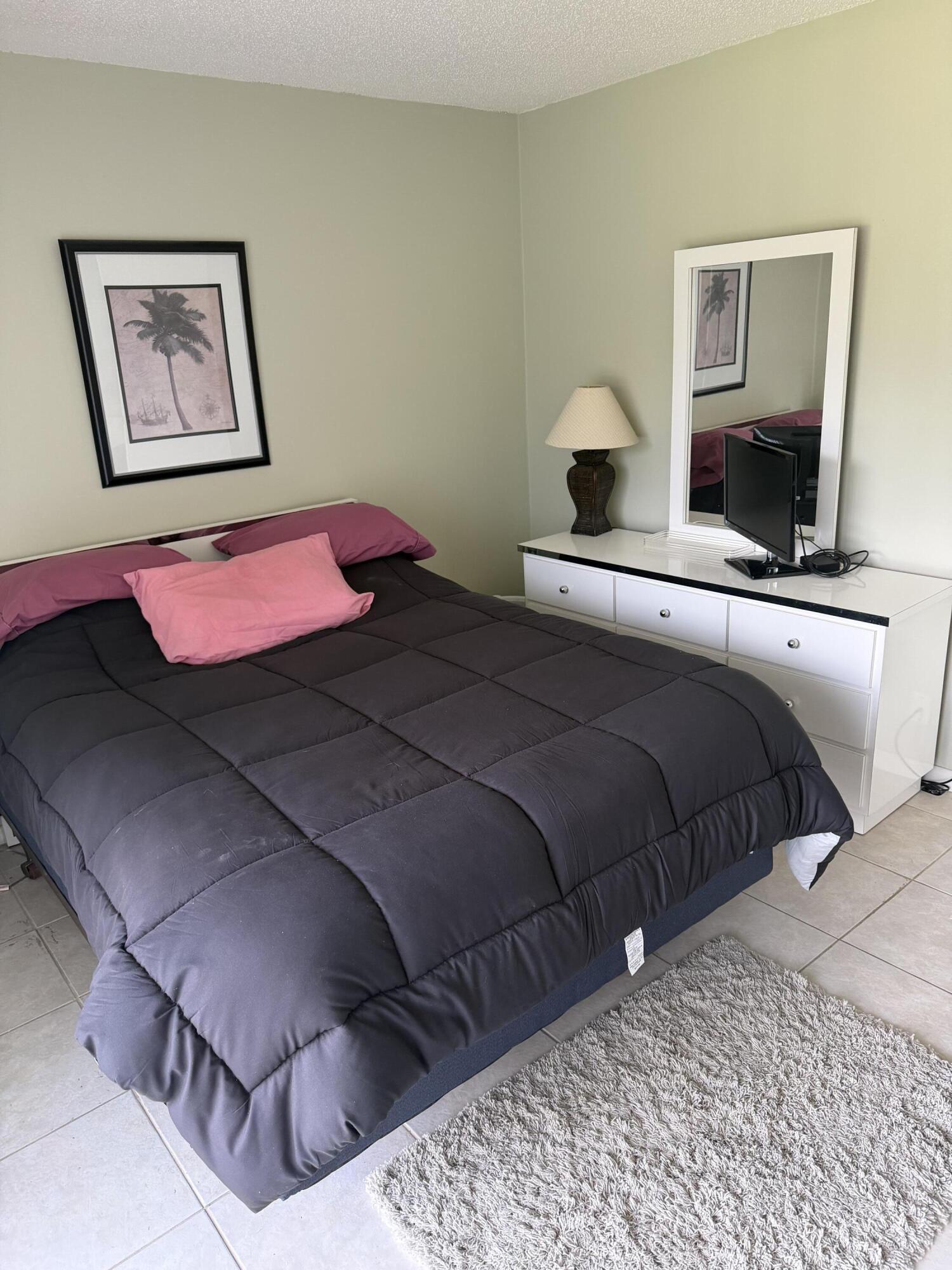 469 Mansfield K, Unit L Boca Raton, FL 33434 - Photo 3 of 9 IMG_6940