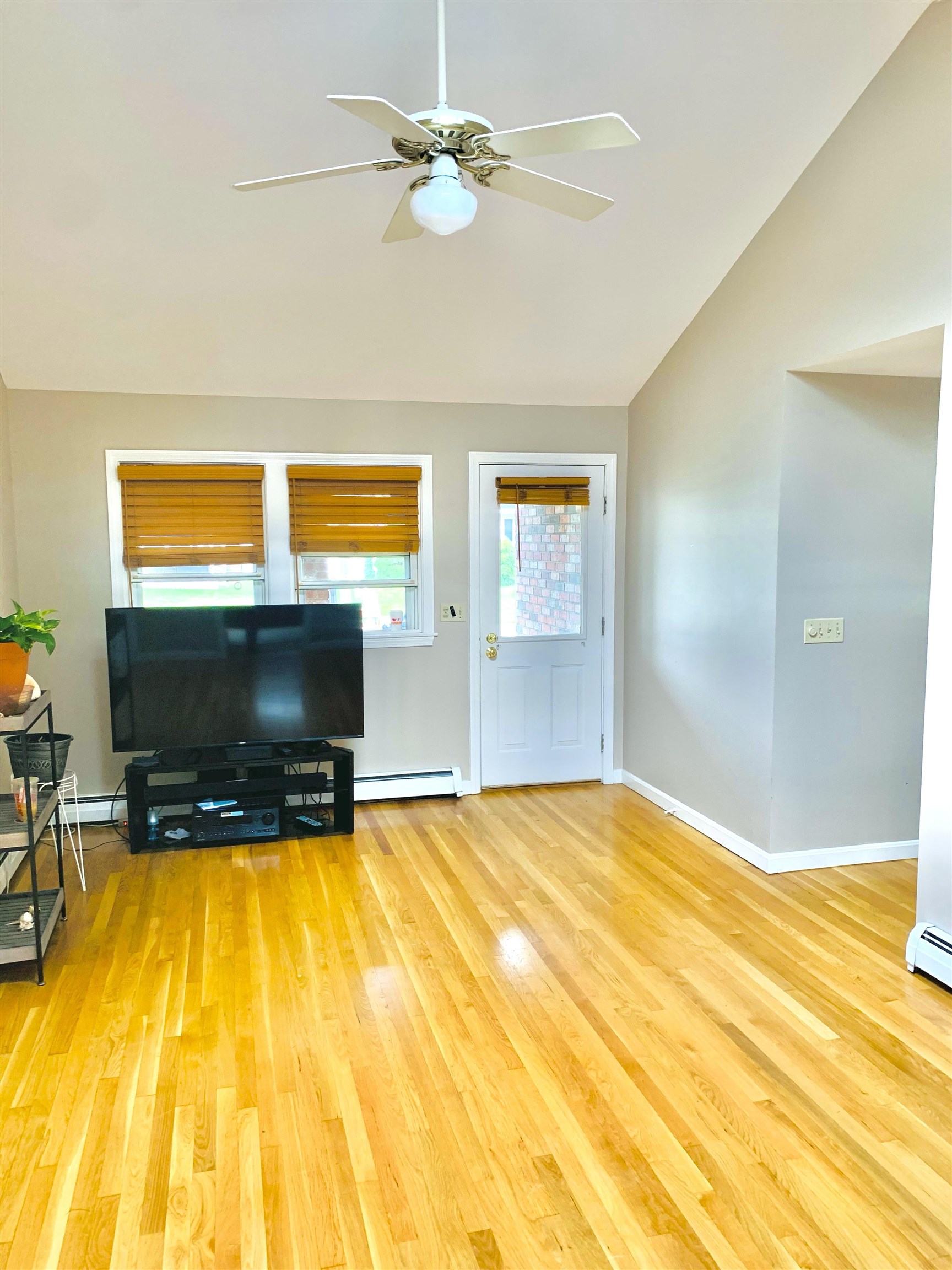 39 Raleigh Drive Nashua, NH 03062 - Photo 28 of 34