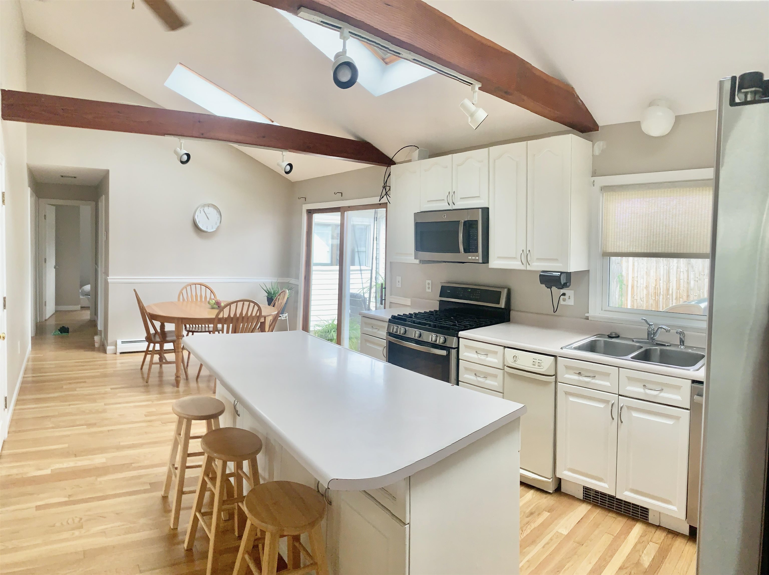39 Raleigh Drive Nashua, NH 03062 - Photo 30 of 34